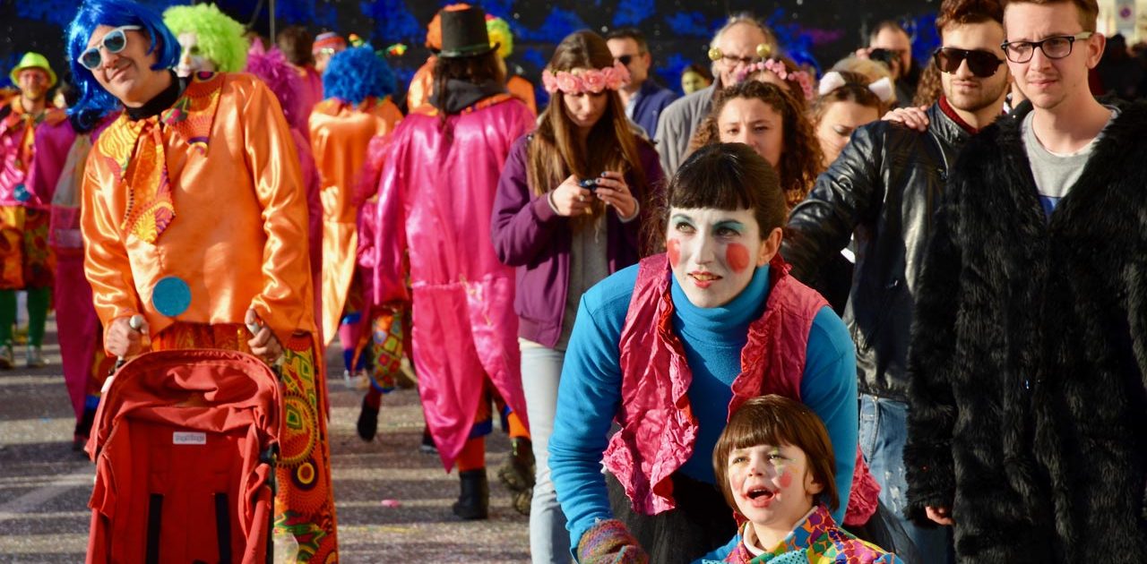 lo stupore e la meraviglia del Carnevale di Viareggio
